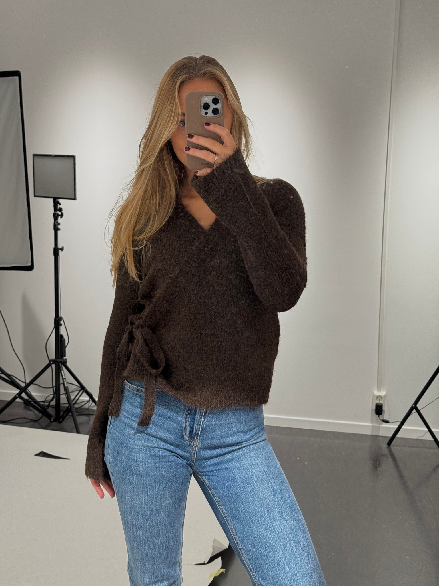 NMSUTTON Knit Top - Delicioso